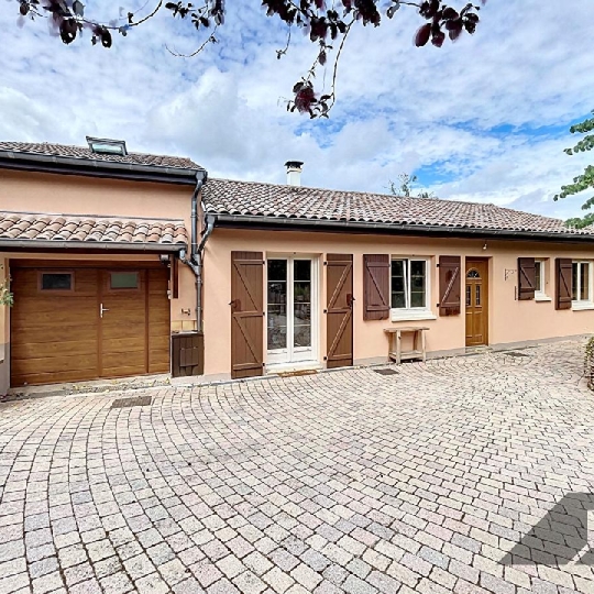 DYNAMIC IMMOBILIER : Maison / Villa | LA ROCHE-VINEUSE (71960) | 123.00m2 | 290 000 € DYNAMIC IMMOBILIER : Maison / Villa | LA ROCHE-VINEUSE (71960) | 123.00m2 | 290 000 €